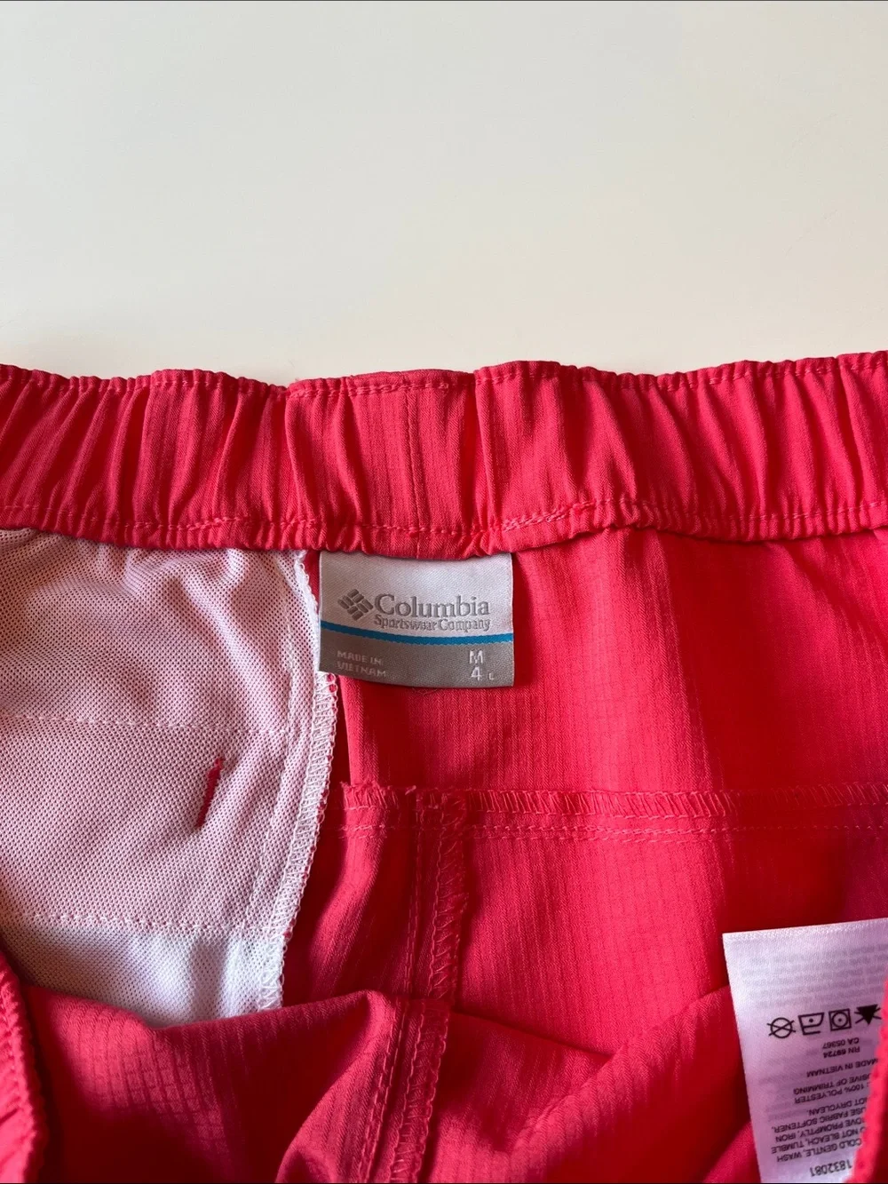 Columbia PFG Pink Elastic Waist Shorts - Picture 2 of 5
